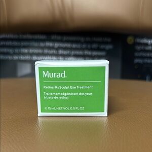 Murad Retinal ReSculpt Eye Treatment in Green Box